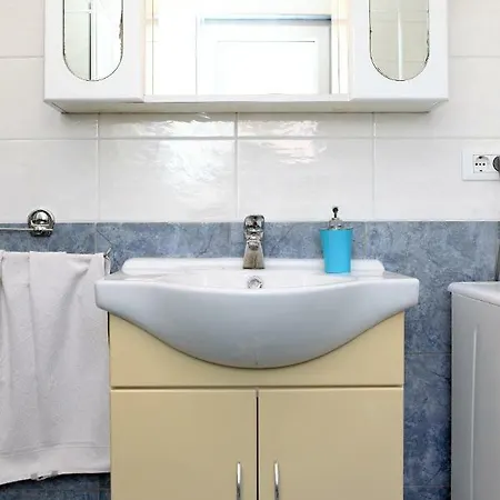 Apartment Silvana St Basanija