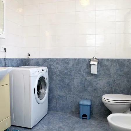 Silvana St Apartment *